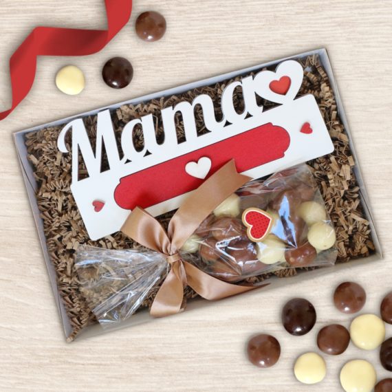 Cutie cadou pentru mama (dulciuri și decorațiune)